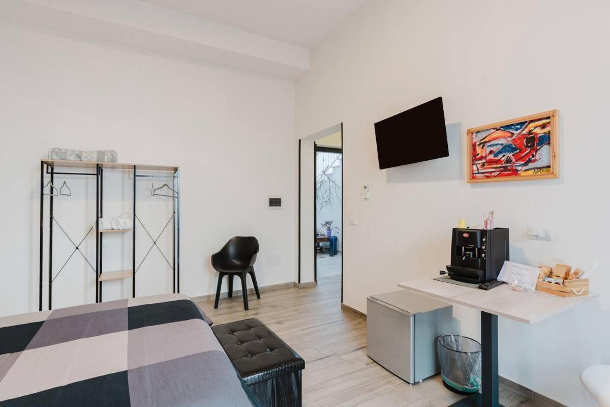 Lu-Me Hotel Мадзара дел Вало Екстериор снимка
