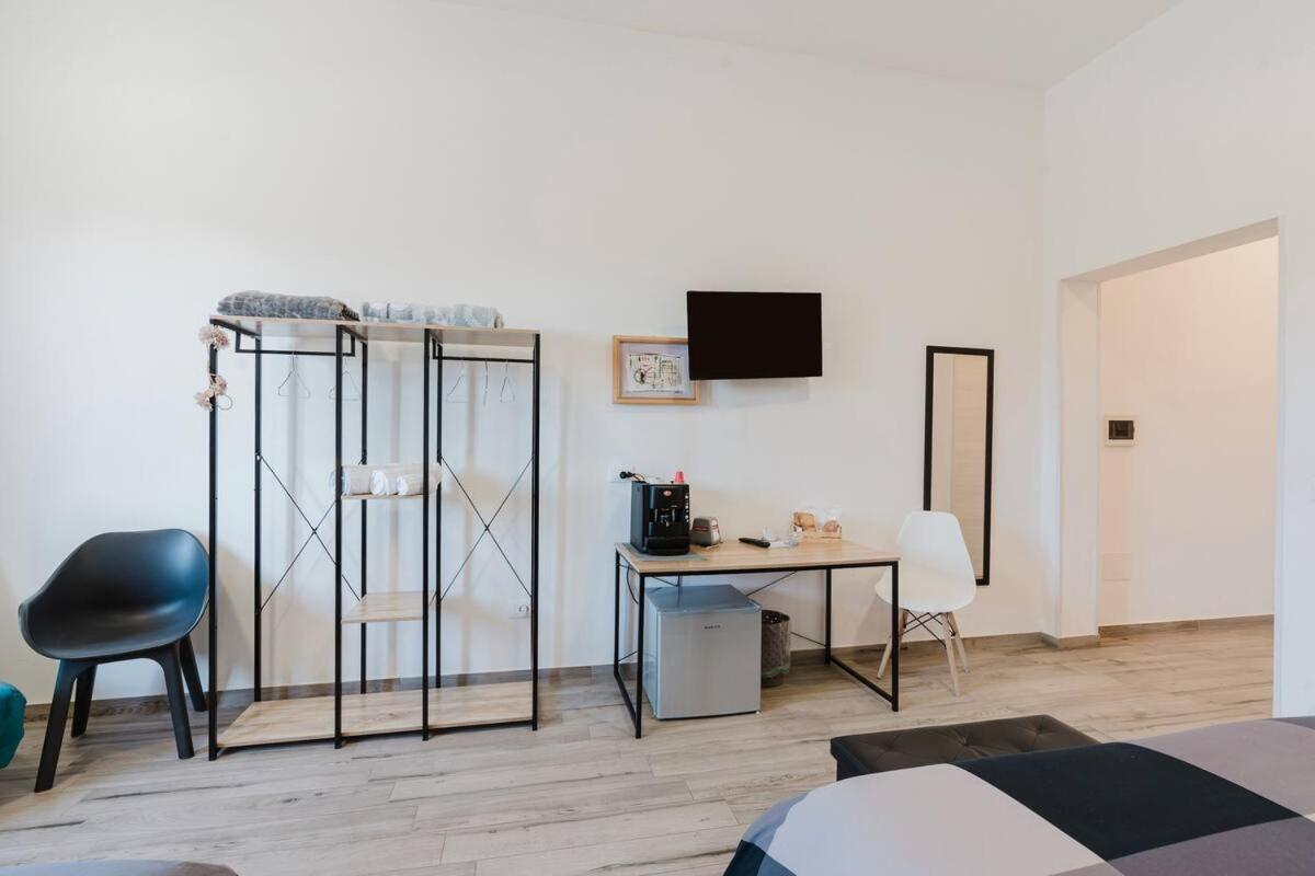 Lu-Me Hotel Мадзара дел Вало Екстериор снимка
