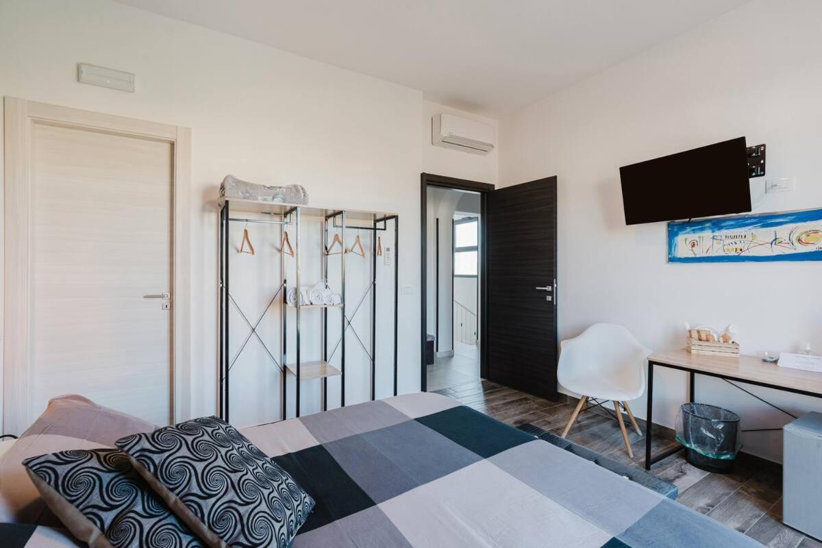 Lu-Me Hotel Мадзара дел Вало Екстериор снимка